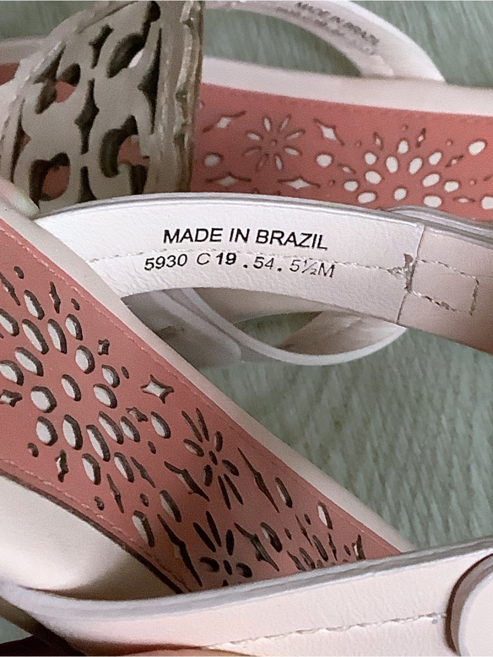 Tory Burch Miller Scallop Seashell Pink Leather Thong Sandals Size 5.5 - Picture 6 of 7